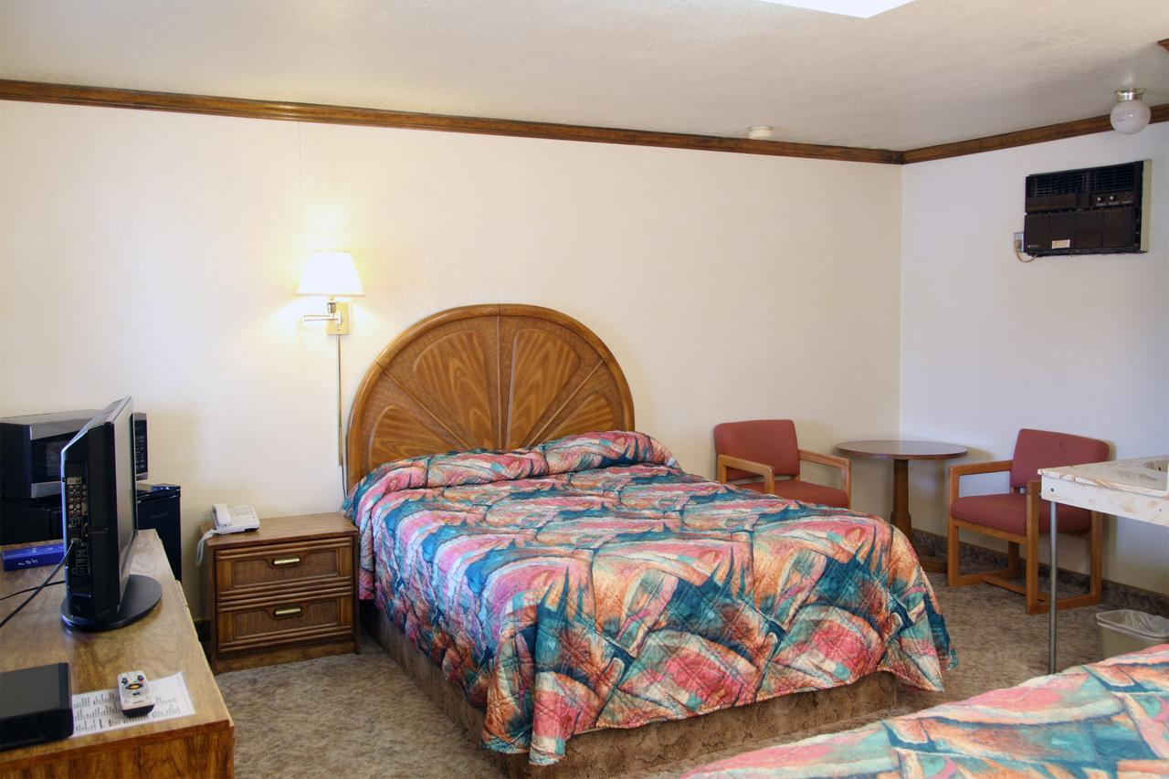 Country Inn Motel Dove Creek Zewnętrze zdjęcie