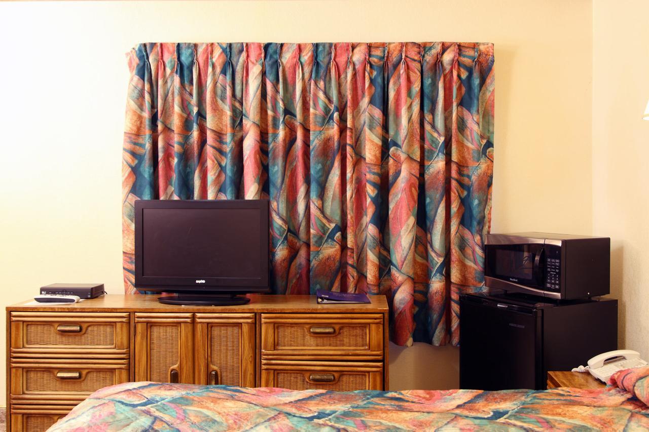 Country Inn Motel Dove Creek Zewnętrze zdjęcie